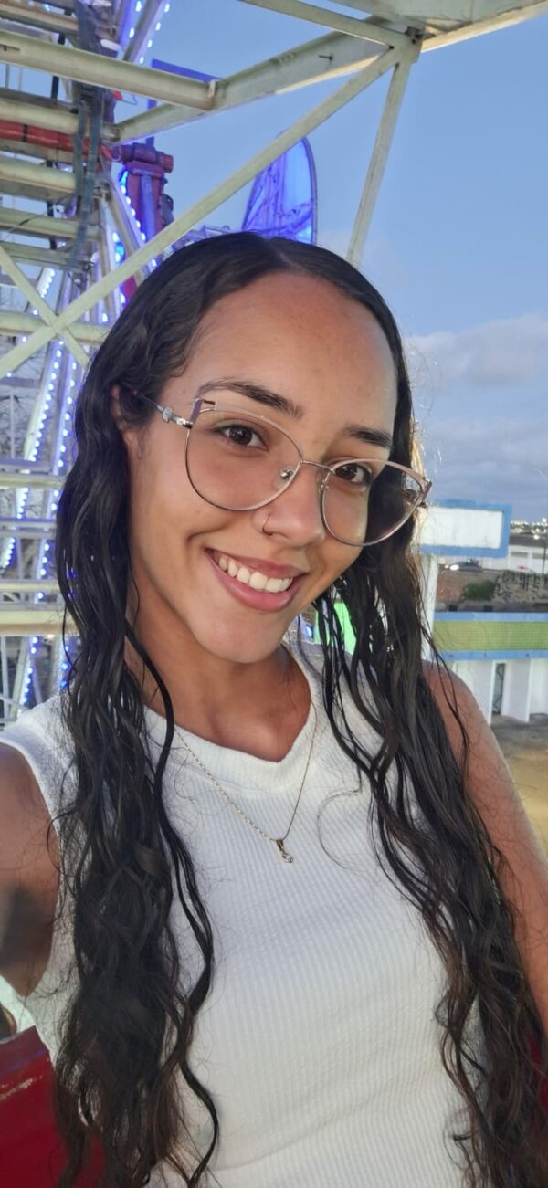 Letícia Silva de Oliveira